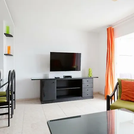 Daruma Costa Teguise