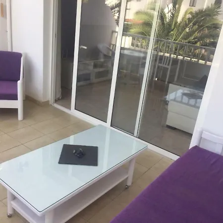 アパート Daruma コスタ・テギセ