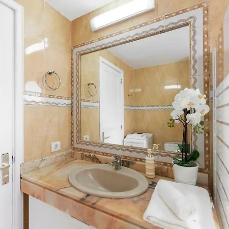 Daruma Appartement *