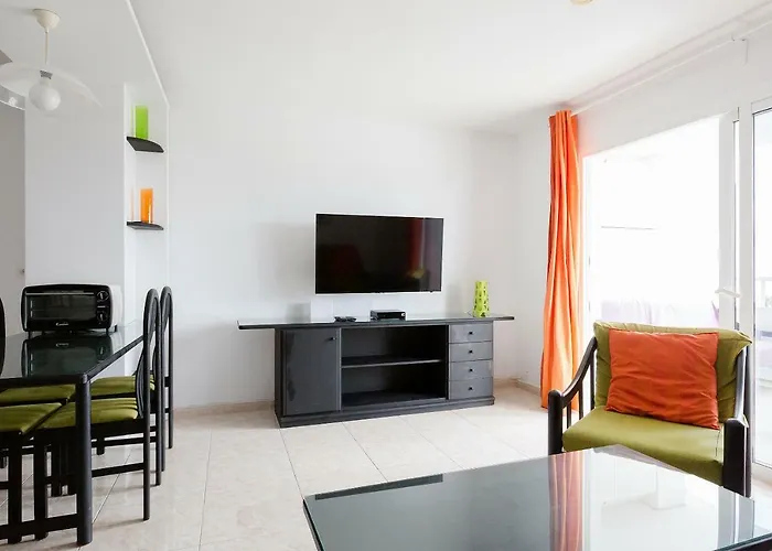 Daruma Costa Teguise